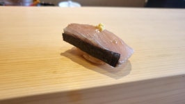 금요일 점심 아내와 스시 먹고 왔습니다