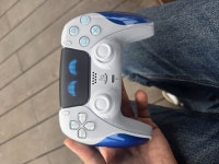 듀얼센스 아스트로봇