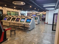 1만 8천원 만화 카페 혜자다 vs 창렬이다