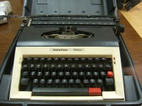 수동타자기(할아버지집에서발굴) | 레어 아이템 갤러리 수동타자기(할아버지집에서발굴) | 레어 아이템 갤러리 | 루리웹