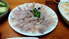 남자친구를 위한 엄마의 상차림