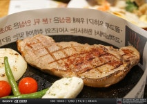 애슐리에서 남자 2명이 배때기에 기름칠좀 했습니다 ㅅ