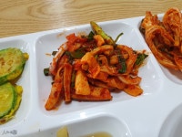 회사 식당 점심은 소불고기