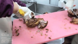 청도중고등학교 급식으로 나오는 왕족발