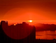 아침에 해 뜨는게 너무 이쁘더라