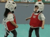 숨막히는 아이들의 무술 결투