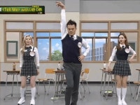 장미 사이에 피어난 건물