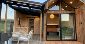 Not-so-tiny Orca makes a splash with spacious apartment-like layout | Flipboard Not-so-tiny Orca makes a splash with spacious... 
