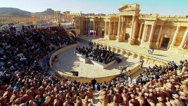 Russias Valery Gergiev conducts concert in Palmyra ruins - BBC News Russian maestro plays in Palmyra ruins