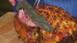 BBC - BBC Food, Techniques, How to cook glazed ham