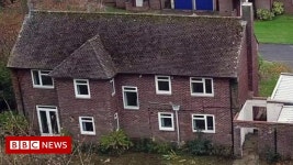Empty houses: MOD homes standing empty across UK - BBC News Why are these family homes standing empty?
