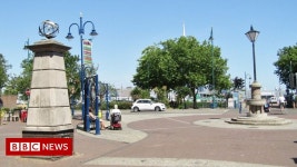 Teen arrested after moped stolen and officer assaulted in Gosport - BBC News Teen arrested after moped stolen and officer... 