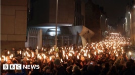 Edinburghs Hogmanay: Torchlight procession cancelled - BBC News Edinburghs Hogmanay: Torchlight procession cancelled