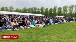 Hundreds of Muslims celebrate Eid al-Fitr in Leicester park - BBC News Hundreds of Muslims celebrate Eid al-Fitr in Leicester park