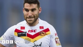 Super League: Catalans Dragons 46-16 Leeds Rhinos - BBC Sport Super League: Catalans Dragons 46-16 Leeds Rhinos