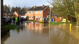 Soldiers help flood-trapped motorists on A1088 - BBC News Soldiers help flood-trapped motorists on A1088