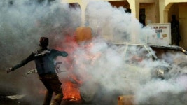 Suicide bomber hits Nigerian presidential rally - BBC News Suicide bomber hits Nigeria rally