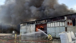 Braintree industrial blaze: Firefighters remain at scene - BBC News Braintree industrial blaze: Firefighters remain at scene