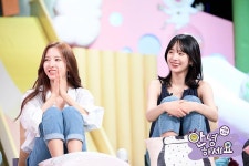 보나 설아 (#우주소녀) - 안녕하세요 보나 설아 (#우주소녀) - 안녕하세요 > 여자 아이돌 > 아이돌 팬질