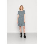 VILA-드레스 레드 Fini Dress Red 63355303 | 트렌비 VILA-드레스 레드 Fini Dress Red 63355303 | 트렌비 | www.trenbe.com