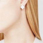 반클리프앤아펠(Van Cleef & Arpels) | 반 클리프 앤 아펠 빈티지 알함브라 이어링 VCARF48600 | 트렌비