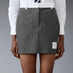톰브라운(Thom Browne) | 톰브라운 25SS 테크 트윌 미니 스커트 FJK137A J0042 035 530138 | 트렌비