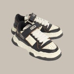 메종미하라야스히로(Maison Mihara Yasuhiro) | 키스 오리지널 솔 블랙 화이트 스니커즈 | 트렌비