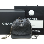 샤넬(CHANEL) | 샤넬 가브리엘 스몰 빈티지 카프스킨 백팩 블랙 은장 A94485 Y61477 94305 귀한제품[100점만점95점] 30번대 중고... 