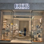 디올(Dior) | 디올 까나쥬 플랩 카드지갑 S0011ONMJ M900 DIOR Lady Bloom 블랙 양가죽 S0011ONMJ_M900 126804606 | 트렌비