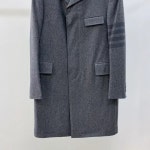 톰브라운(Thom Browne) | 톰브라운 4바 스트라이프 플레인 위빙 체스터필드 오버코트 MOC005A 06146 025 [2] 사선완장 울 캐시미어 코트... 