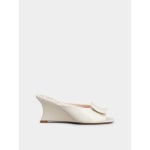 로저비비에-벨르 버클 웨지 페이턴트 가죽 56670726 플랫 발레리나 뮬 Roger Vivier Belle Lacquered Buckle Wedge Mules in... 