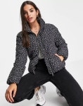 제이디와이-자켓 블랙 & 화이트 Wattierte Jacke mit... 트렌비 제이디와이-자켓 블랙 & 화이트 Wattierte Jacke mit... 