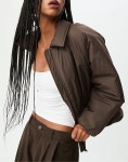 스트라디바리우스(STRADIVARIUS) | 스트라디바리우스 브라운 퍼퍼 아우터 Pufferjacke in Braun mit regularer Passform... 