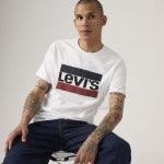 리바이스(Levis) | 리바이스 스탠다드 핏 스포츠웨어 로고 그래픽 티셔츠 396360000 Standard Fit Levis® Sportswear Logo... 