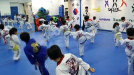 태권도 타임사범님 모십니다. - 알바천국 [알바천국] 서울 강남구 / 경희대석사 삼성태권도장 / 태권도 타임사범님 모십니다. / 12,000원