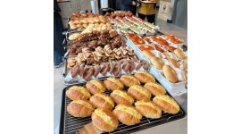 - 알바천국 [알바천국]충북 제천시 / 유알비 / 의림지 베이커리 카페 유알비에서 정직원 모집합니다. / 2,200,000원