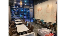 BBQ 부천역곡남부점 : BBQ부천역곡남부점/주방 직원 모집합니다 (월화수 1명, 목금토 1명) - 알바천국 [알바천국]경기 부천시 / BBQ... 