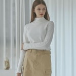 에이랜드 [SALAD BOWLS] [샐러드볼 주식회사] 19 SLEEVE SLIT TS [IVORY]