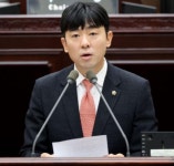 [로컬의정] 인천상륙작전 기념식 주인공은 참전유공자와 유족 | 이코노믹데일리