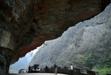 [사진] 신비로운 협곡에서 기념사진 찰칵 | 이코노믹데일리