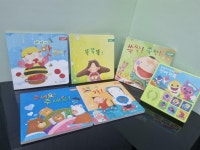 알라딘: [중고] [영유아 보드북 / 글 없는 동화책] 아띠랑 코코 총5권... 동화책] 아띠랑 코코 총5권 + 서비스(상어가족 사운드북) -- 상세사진 올림... 