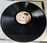 [중고] 이동원 그대의 뒷모습에 깔리는 노을이 되리니 LP 신세기음향... LP 신세기음향공업 . 1984년 이별노래, 장미 그리고바람, 때아닌비... 