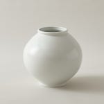 POOM | 태광 박수재 작가 도자기 달항아리 2호 화병 23cm 태광 박수재 작가 도자기 달항아리 2호 화병 23cm