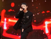 [포토스케치] 리스너들이 주목하는 힙합 루키의 등장 ‘D.Ark(디아크)’! : 현장포토 : SBS [포토스케치] 리스너들이 주목하는 힙합 루키의... 