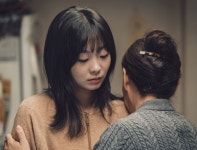 누구 하나 편한 사람 없는 식사 자리 (feat. 연수는 친구되기 싫어요) : 비하인드 포토 : SBS 누구 하나 편한 사람 없는 식사 자리 (feat. 연수는... 