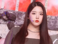[PD노트 미션 포토] NMIXX(엔믹스) 지우(1) : 현장포토 : SBS [PD노트 미션 포토] NMIXX(엔믹스) 지우(1)