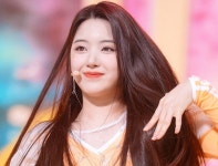 [PD노트 미션 포토] NMIXX(엔믹스) 지우(3) : 현장포토 : SBS [PD노트 미션 포토] NMIXX(엔믹스) 지우(3)