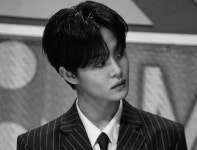 [포토스케치] 3MC 인가 주식회사 출근 완료! - 스페셜MC 지훈 (1) : 현장포토 : SBS [포토스케치] 3MC 인가 주식회사 출근 완료! - 스페셜MC... 