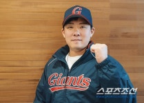 [SC타임머신] 거인 안치홍, 11년 전 막내호랑이처럼! - 조선일보 > 스포츠 > 스포츠 포토 [SC타임머신] 거인 안치홍, 11년 전 막내호랑이처럼!