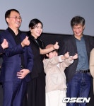 [사진]영화 저 산 너머 사랑하세요 | 조선일보 AMP [사진]영화 '저 산 너머' 사랑하세요